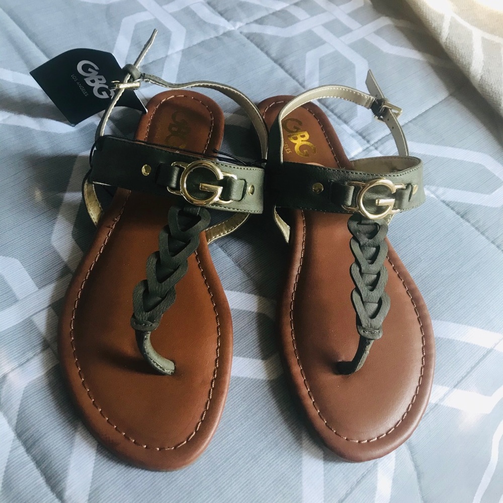 Guess green sandals size 7.5 new with tags